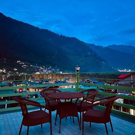 Tata Vista Resort Mall Road Manali - Centrally Heated & Air Cooled Exteriör bild