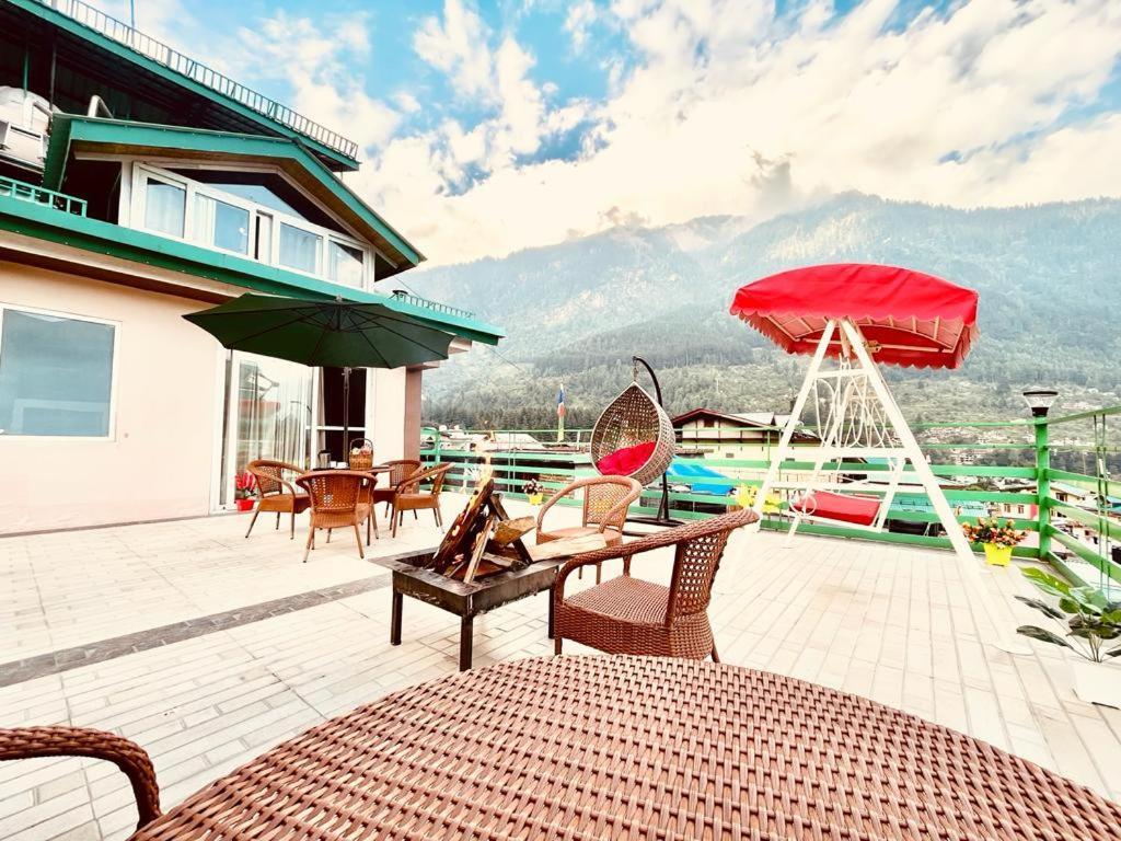 Tata Vista Resort Mall Road Manali - Centrally Heated & Air Cooled Exteriör bild